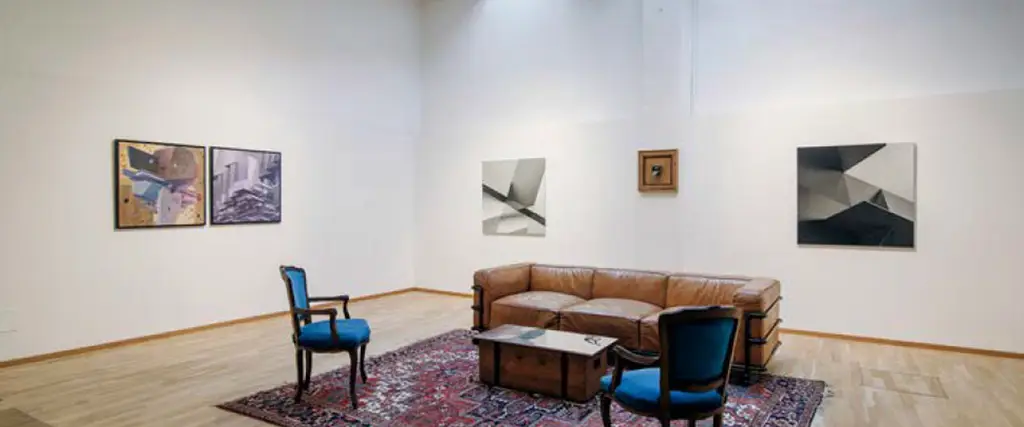 B.east Gallery