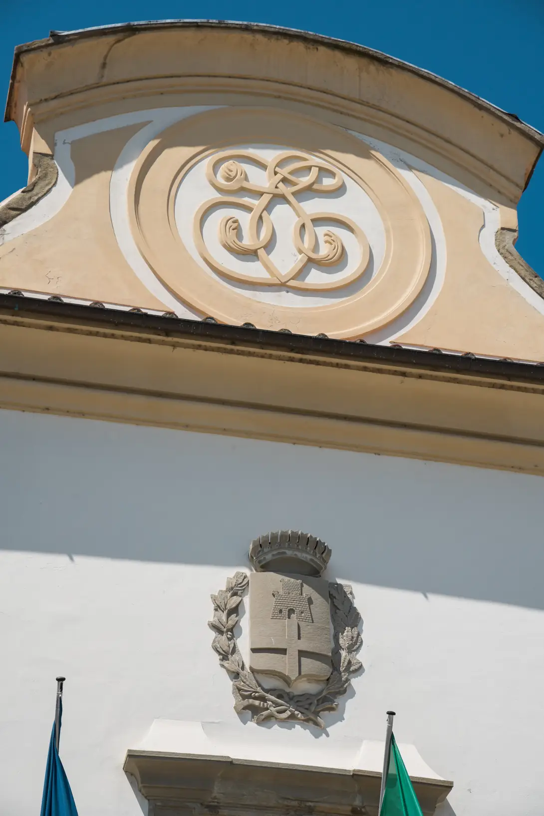 Palazzo Sansoni Trombetta - particolare facciata