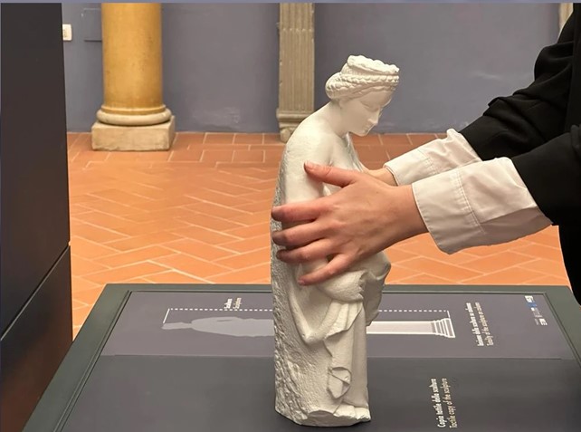 Visita polisensoriale per ciechi e ipovedenti ai Musei Civici